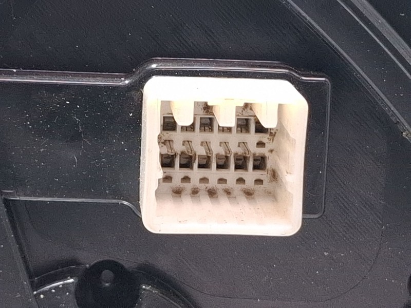 Recambio de espejo retrovisor izquierdo electrico para kia stonic (yb) 1.2 cvvt referencia OEM IAM e13049725  