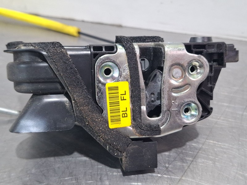 Recambio de cerradura puerta delantera izquierda para kia stonic (yb) 1.2 cvvt referencia OEM IAM 81310H8040  
