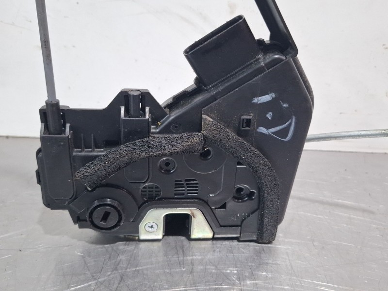 Recambio de cerradura puerta trasera derecha para kia stonic (yb) 1.2 cvvt referencia OEM IAM 81420H8010  