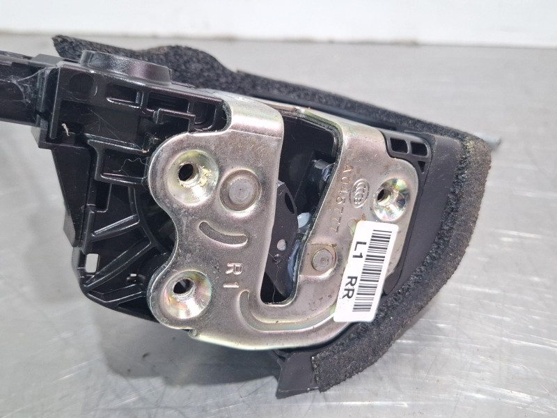 Recambio de cerradura puerta trasera derecha para kia stonic (yb) 1.2 cvvt referencia OEM IAM 81420H8010  