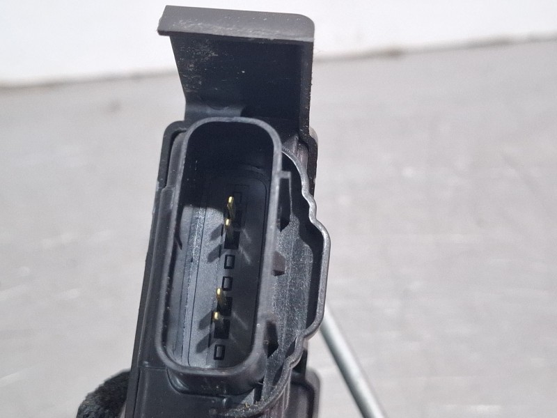 Recambio de cerradura puerta trasera izquierda para kia stonic (yb) 1.2 cvvt referencia OEM IAM 81410H8010  