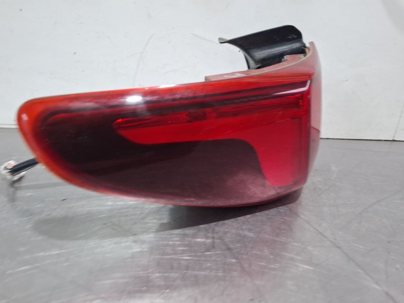 Recambio de piloto trasero izquierdo para kia stonic (yb) 1.2 cvvt referencia OEM IAM   