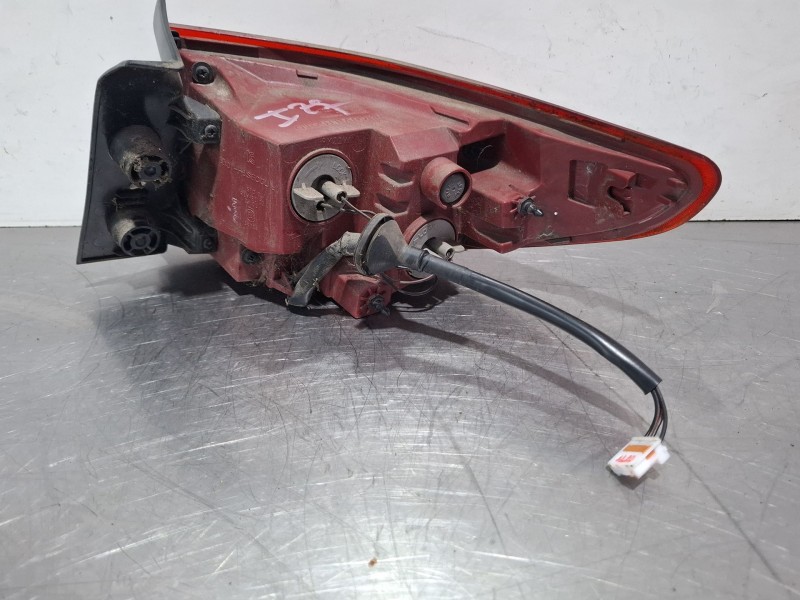 Recambio de piloto trasero izquierdo para kia stonic (yb) 1.2 cvvt referencia OEM IAM   