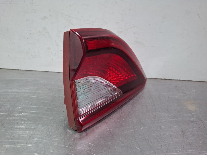 Recambio de piloto porton trasero derecho para kia stonic (yb) 1.2 cvvt referencia OEM IAM   