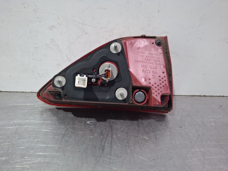 Recambio de piloto porton trasero derecho para kia stonic (yb) 1.2 cvvt referencia OEM IAM   