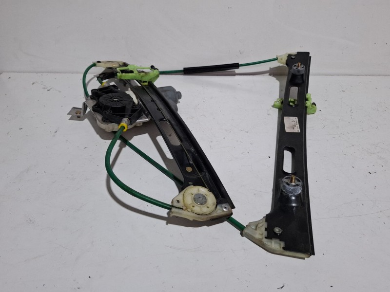 Recambio de elevalunas delantero derecho para bmw 3 (e46) 318 i referencia OEM IAM 7079918  