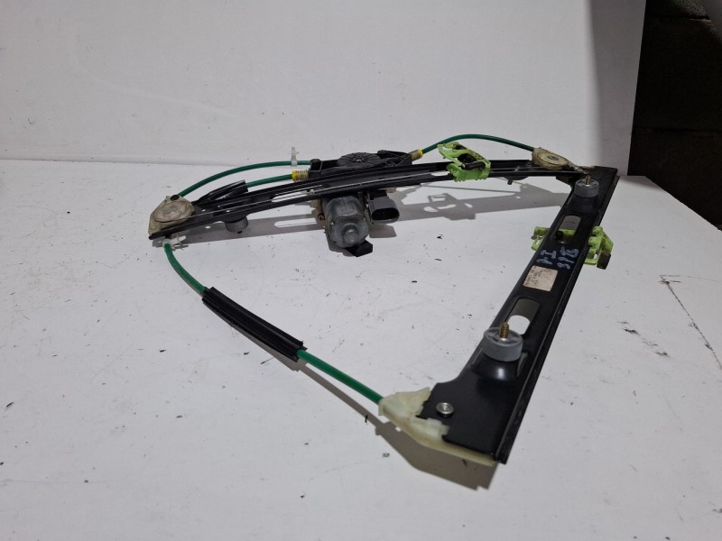 Recambio de elevalunas delantero izquierdo para bmw 3 (e46) 318 i referencia OEM IAM 7079917  