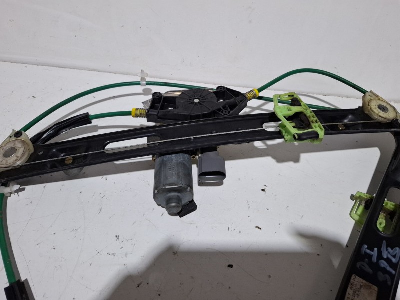 Recambio de elevalunas delantero izquierdo para bmw 3 (e46) 318 i referencia OEM IAM 7079917  