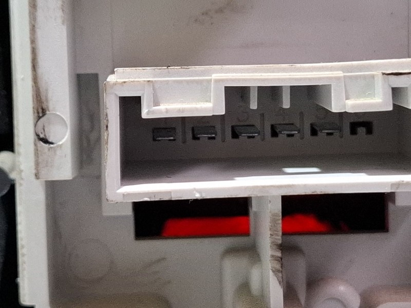 Recambio de piloto trasero izquierdo para bmw 3 (e46) 318 i referencia OEM IAM 6984161  