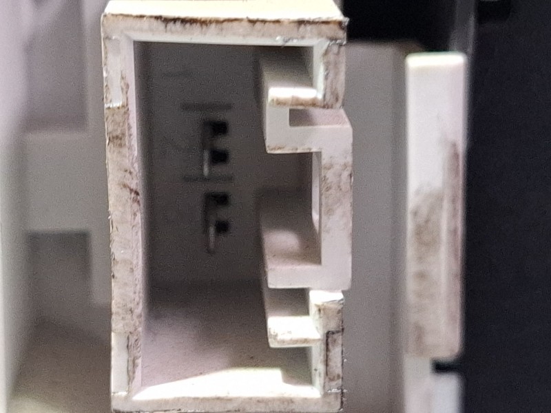 Recambio de piloto trasero izquierdo para bmw 3 (e46) 318 i referencia OEM IAM 6984161  