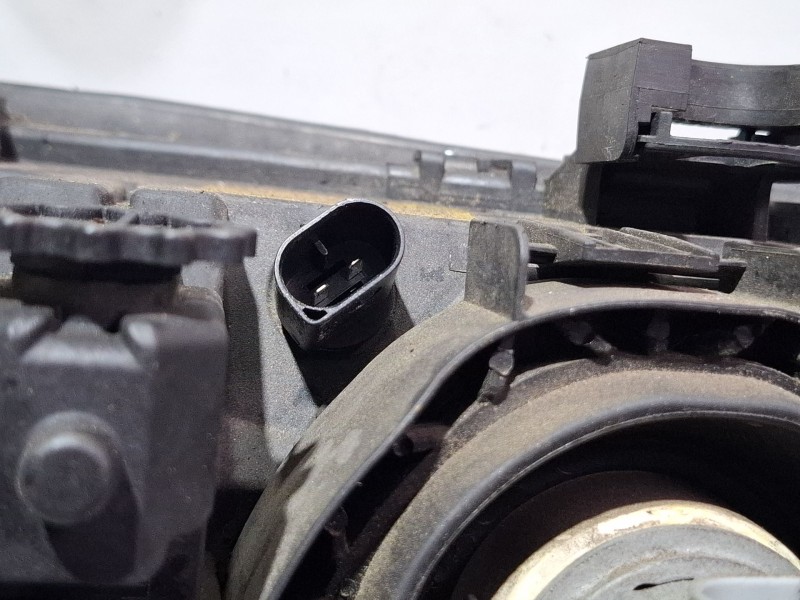 Recambio de faro delantero derecho para bmw 3 (e46) 318 i referencia OEM IAM 6901970  