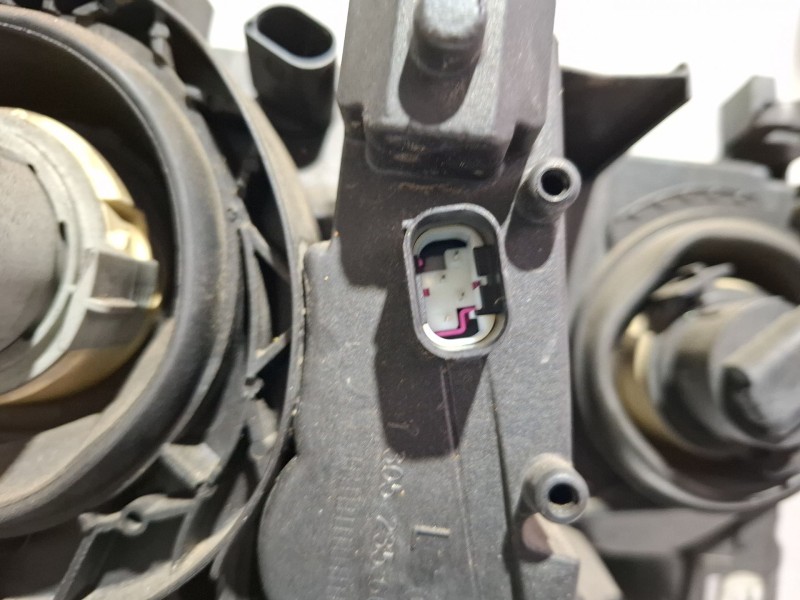 Recambio de faro delantero izquierdo para bmw 3 (e46) 318 i referencia OEM IAM 6901969 / 0301187201  