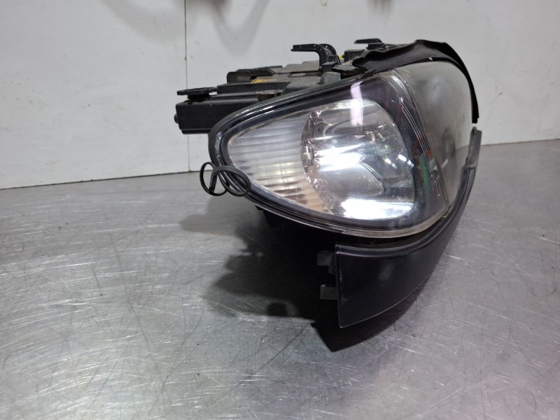 Recambio de faro delantero derecho para bmw 3 (e46) 318 i referencia OEM IAM 6910968  