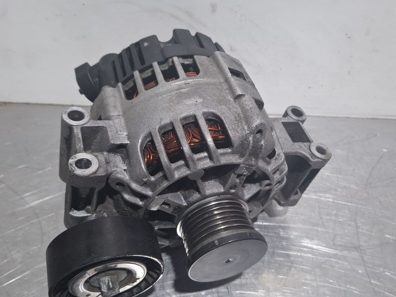Recambio de alternador para bmw 3 (e46) 318 i referencia OEM IAM 752138202  