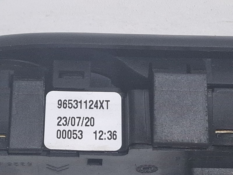 Recambio de mando elevalunas delantero izquierdo para peugeot 307 referencia OEM IAM 96531124XT  