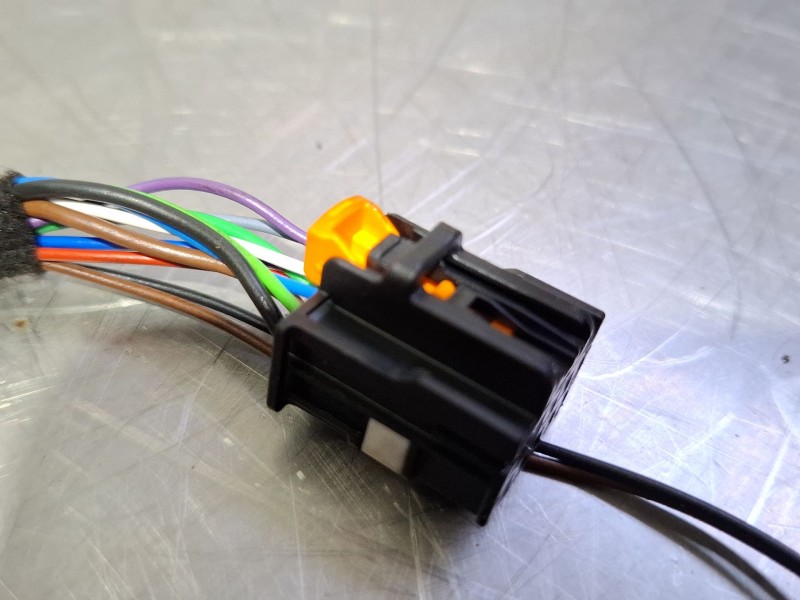 Recambio de espejo retrovisor izquierdo electrico para peugeot 2008 i (cu_) 1.2 thp 130 / puretech 130 referencia OEM IAM 982713