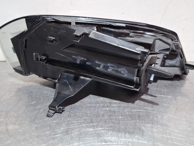 Recambio de piloto trasero izquierdo para peugeot 2008 i (cu_) 1.2 thp 130 / puretech 130 referencia OEM IAM FR2695010201  