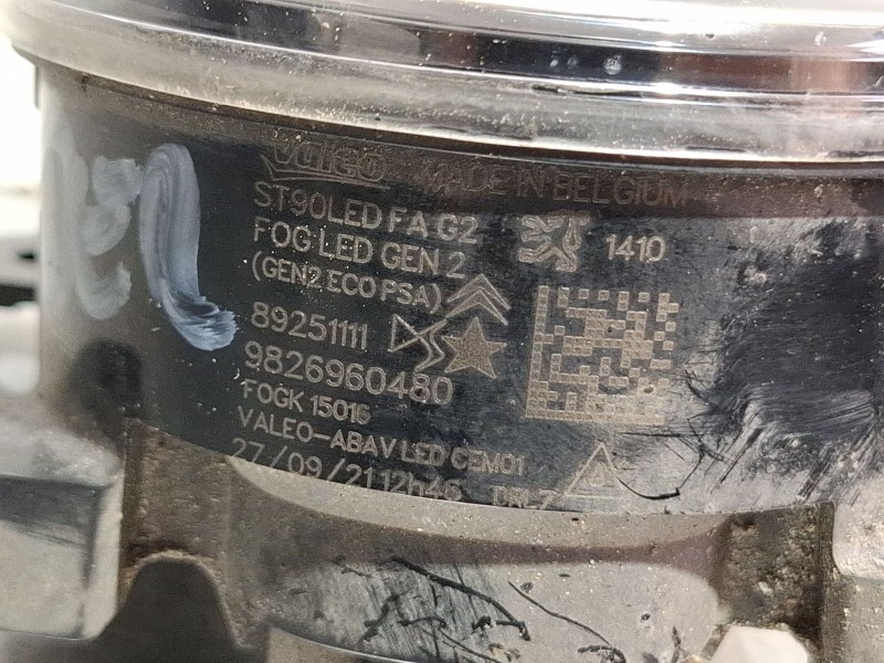 Recambio de faro antiniebla delantero derecho para peugeot 2008 i (cu_) 1.2 thp 130 / puretech 130 referencia OEM IAM 9826960480