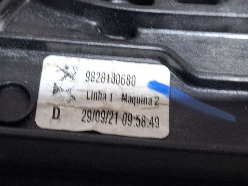 Recambio de elevalunas delantero derecho para peugeot 2008 i (cu_) 1.2 thp 130 / puretech 130 referencia OEM IAM 9828130680  