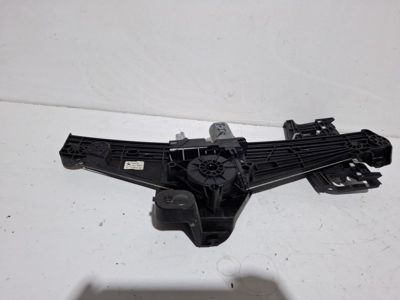 Recambio de elevalunas trasero izquierdo para peugeot 2008 i (cu_) 1.2 thp 130 / puretech 130 referencia OEM IAM 9830003080  