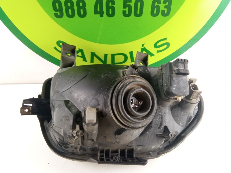 Recambio de faro izquierdo para renault clio referencia OEM IAM   