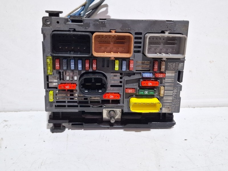 Recambio de centralita bsm para peugeot 407 referencia OEM IAM 9675877980  