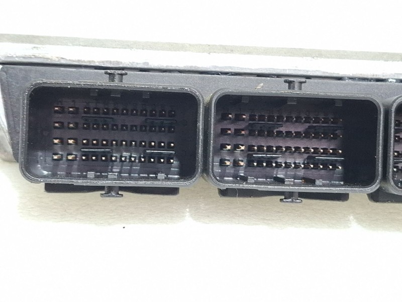 Recambio de centralita motor para peugeot 407 referencia OEM IAM 0261208266 / 9663696780  