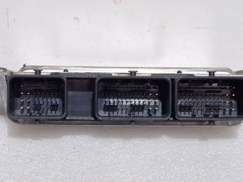 Recambio de centralita suspension para peugeot 407 referencia OEM IAM 9658798780  