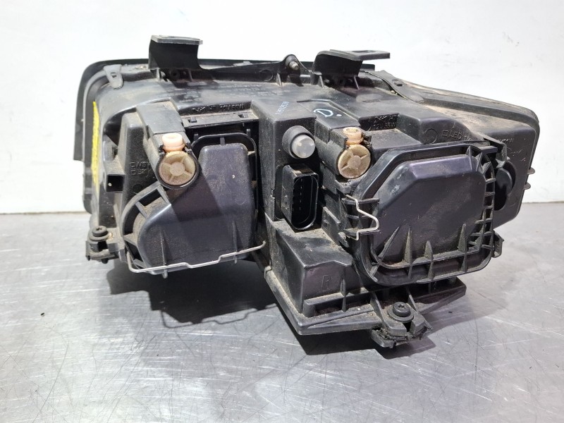 Recambio de faro delantero derecho para audi a4 b6 (8e2) 2.5 tdi quattro referencia OEM IAM 084411146R  