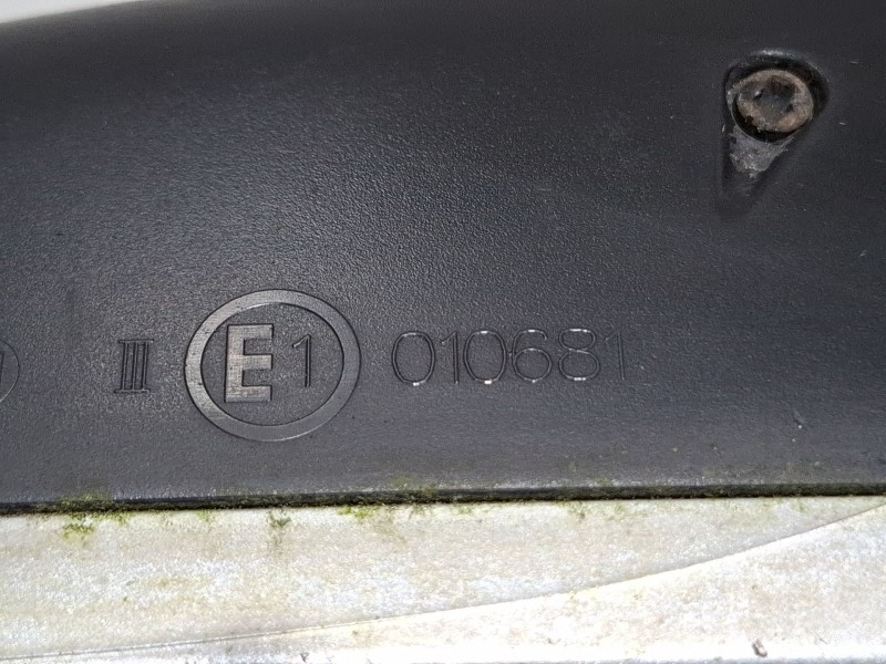 Recambio de espejo retrovisor derecho electrico para audi a4 b6 (8e2) 2.5 tdi quattro referencia OEM IAM E1010681  