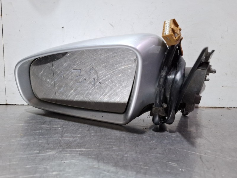 Recambio de espejo retrovisor izquierdo electrico para audi a4 b6 (8e2) 2.5 tdi quattro referencia OEM IAM E101068  