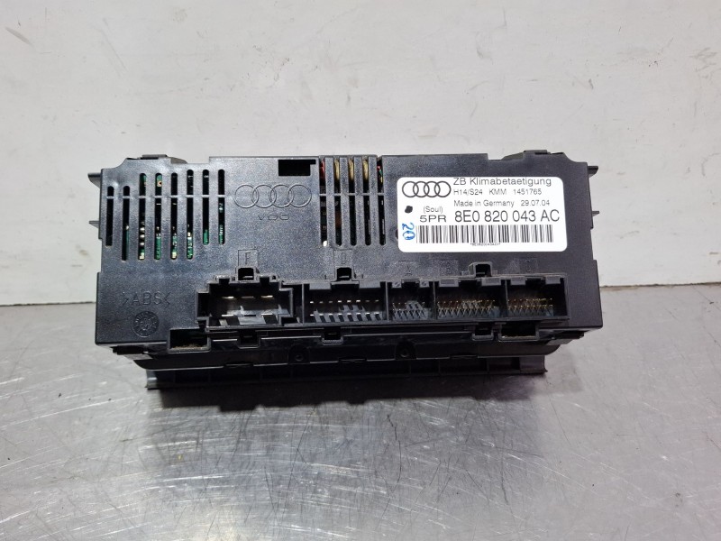 Recambio de mando climatizador para audi a4 b6 (8e2) 2.5 tdi quattro referencia OEM IAM 8E0820043AC  