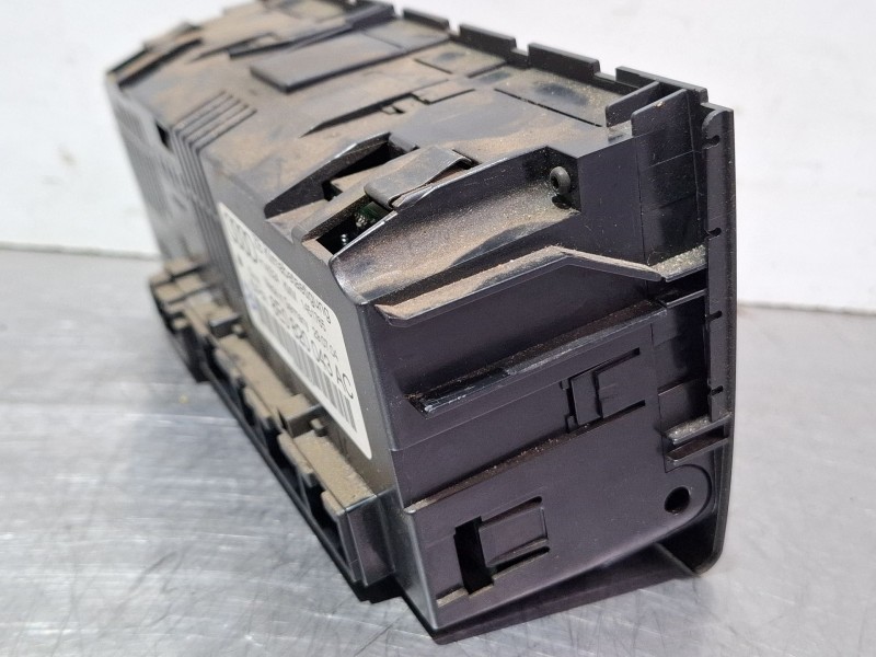 Recambio de mando climatizador para audi a4 b6 (8e2) 2.5 tdi quattro referencia OEM IAM 8E0820043AC  