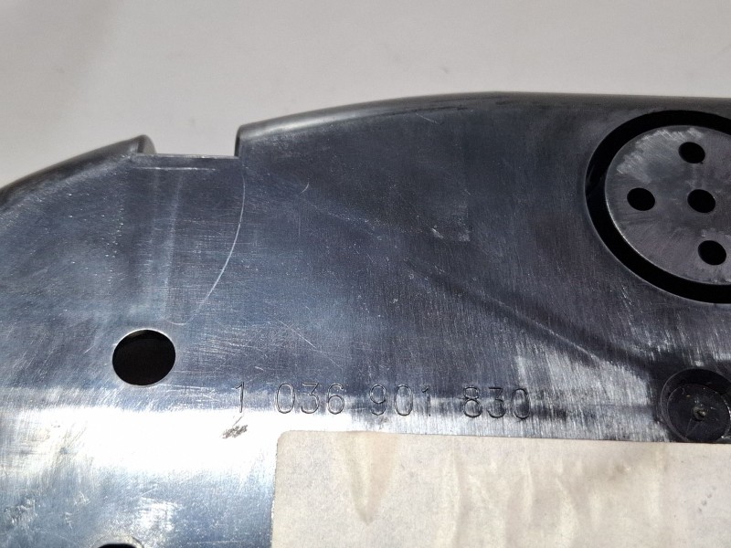 Recambio de cuenta kilometros para audi a4 b6 (8e2) 2.5 tdi quattro referencia OEM IAM 1036901830  