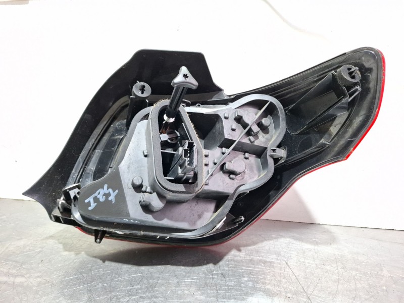 Recambio de piloto trasero izquierdo para citroën ds3 hdi blue referencia OEM IAM   