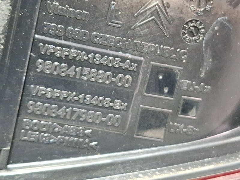 Recambio de piloto trasero izquierdo para citroën ds3 hdi blue referencia OEM IAM   