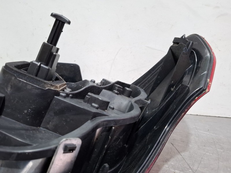 Recambio de piloto trasero izquierdo para citroën ds3 hdi blue referencia OEM IAM   