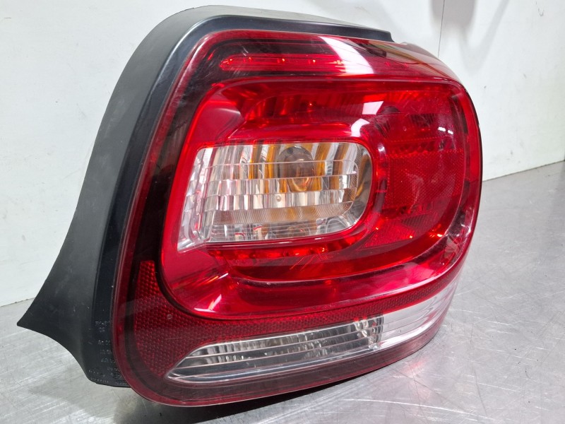 Recambio de piloto trasero derecho para citroën ds3 hdi blue referencia OEM IAM   