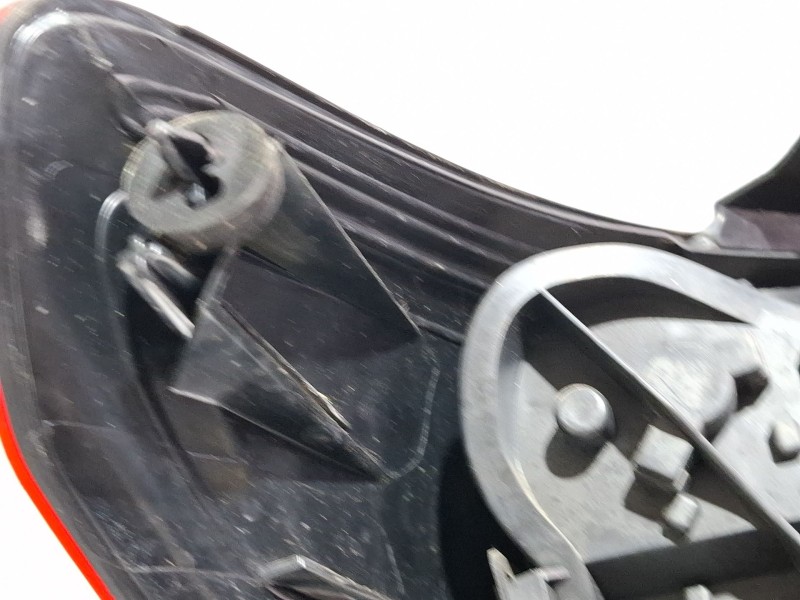 Recambio de piloto trasero derecho para citroën ds3 hdi blue referencia OEM IAM   