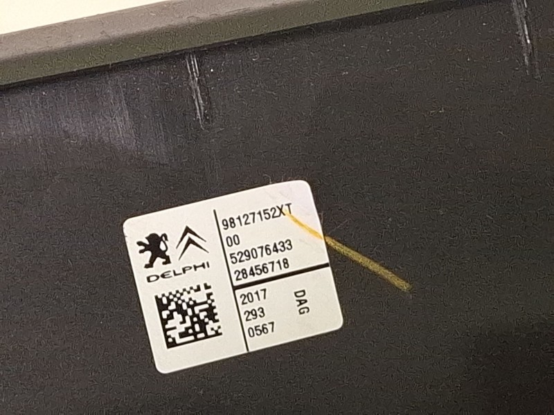 Recambio de mando elevalunas delantero izquierdo para citroën ds3 hdi blue referencia OEM IAM 529076433  