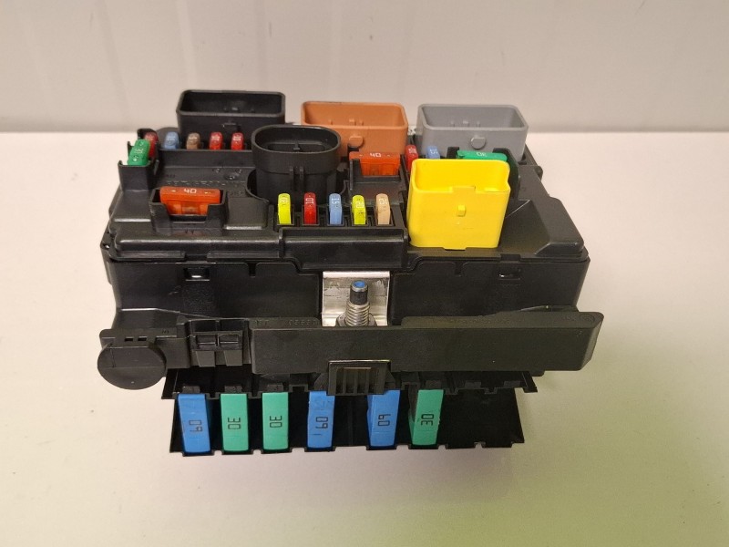 Recambio de centralita bsm para citroën ds3 hdi blue referencia OEM IAM 9667199680  