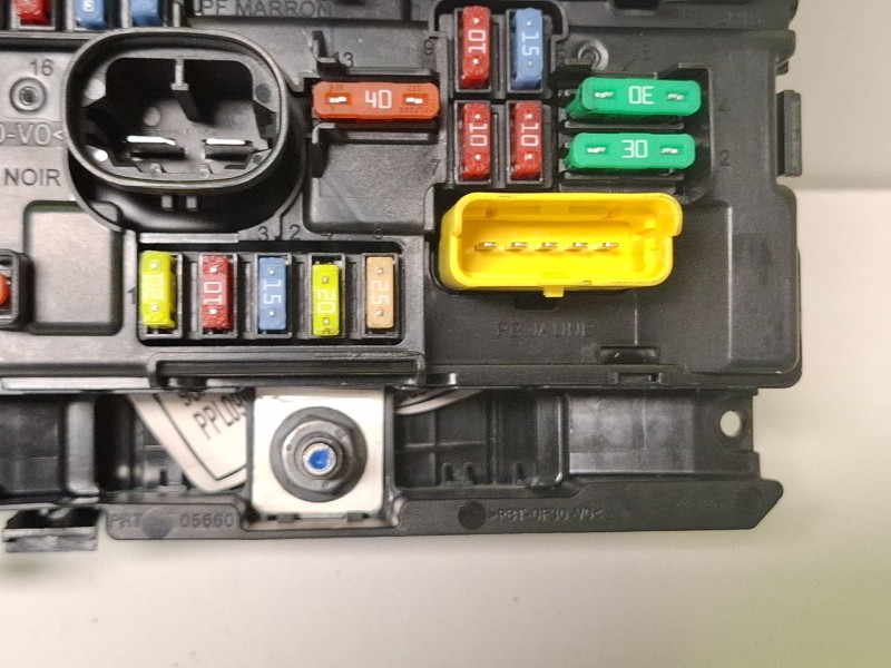 Recambio de centralita bsm para citroën ds3 hdi blue referencia OEM IAM 9667199680  