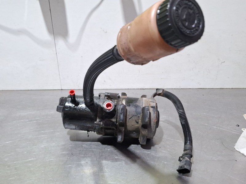 Recambio de bomba direccion asistida para citroën saxo referencia OEM IAM 183042610Y  