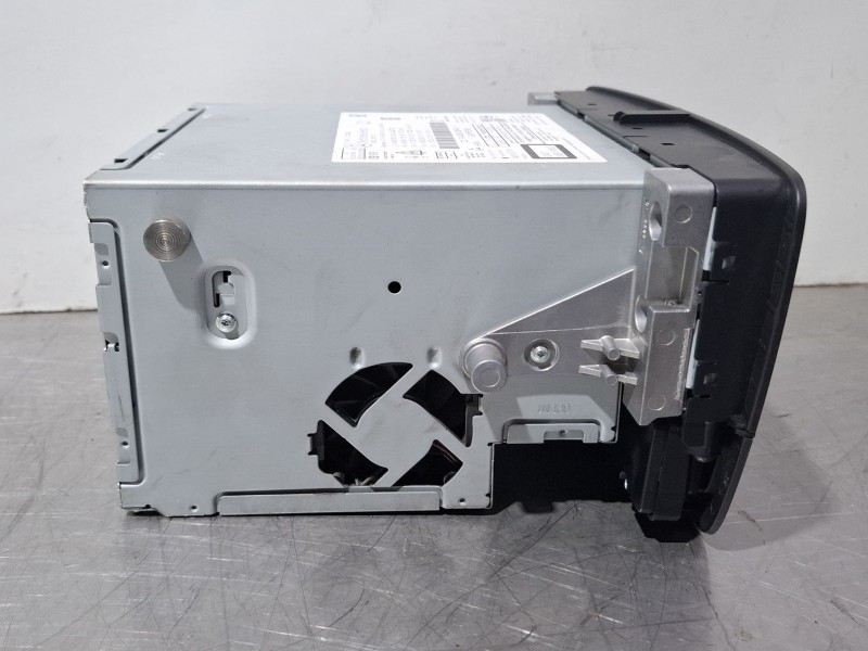 Recambio de sistema audio / radio cd para mercedes-benz cla 200 d referencia OEM IAM A2469007818  