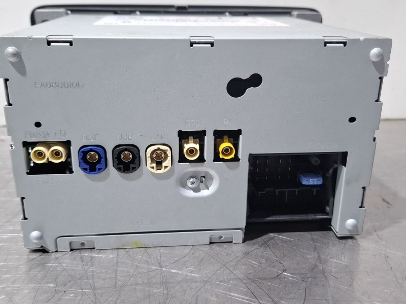 Recambio de sistema audio / radio cd para mercedes-benz cla 200 d referencia OEM IAM A2469007818  