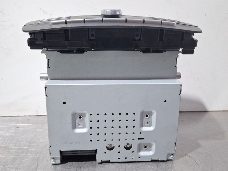 Recambio de sistema audio / radio cd para mercedes-benz cla 200 d referencia OEM IAM A2469007818  