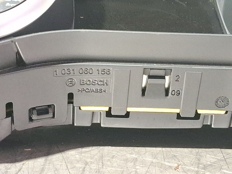 Recambio de cuenta kilometros para mercedes-benz cla 200 d referencia OEM IAM A1179009901 / 0263697149  