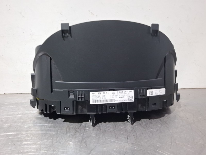 Recambio de cuenta kilometros para mercedes-benz cla 200 d referencia OEM IAM A1179009901 / 0263697149  