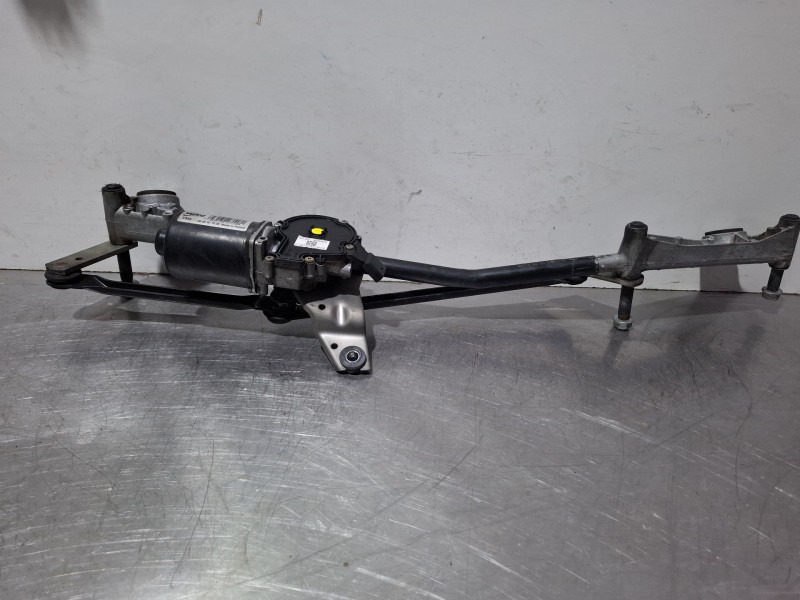 Recambio de motor limpiaparabrisas delantero para mercedes-benz cla 200 d referencia OEM IAM A1769061800  