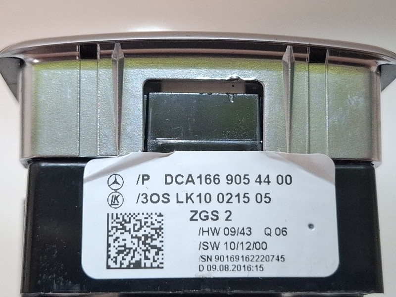 Recambio de mando elevalunas delantero izquierdo para mercedes-benz cla 200 d referencia OEM IAM DCA1669054400  